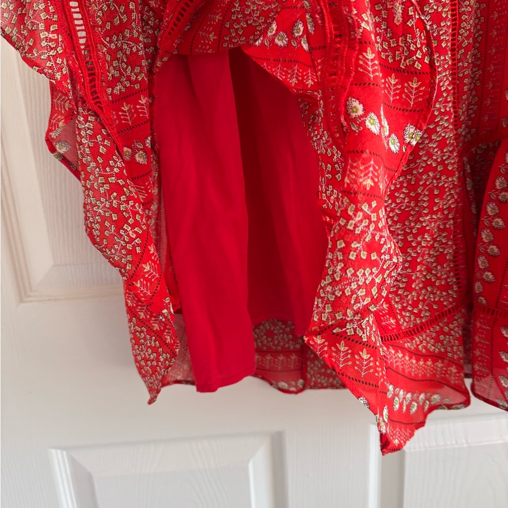 Flirty Red Patterned Midi Dress with Ruffle Sleeves - Picture 6 of 6